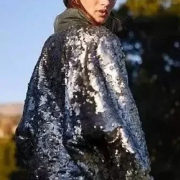 Free People Hit The Slopes Silver Sequin Jacket Fleece Lining Zip Pockets Xl - Picture 2 of 9